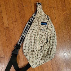 kavu houndstooth bolsa